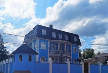 Коттедж с банкетным залом