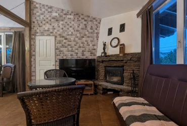 8-к. коттедж, 280 м²