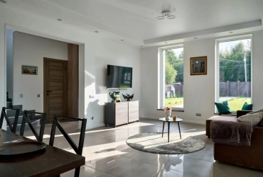 Коттедж 220 м² на участке 12 сот.