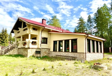 Дом 300 м² на участке 30 сот.