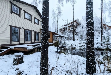 Дом на берегу пруда с баней 6 спален